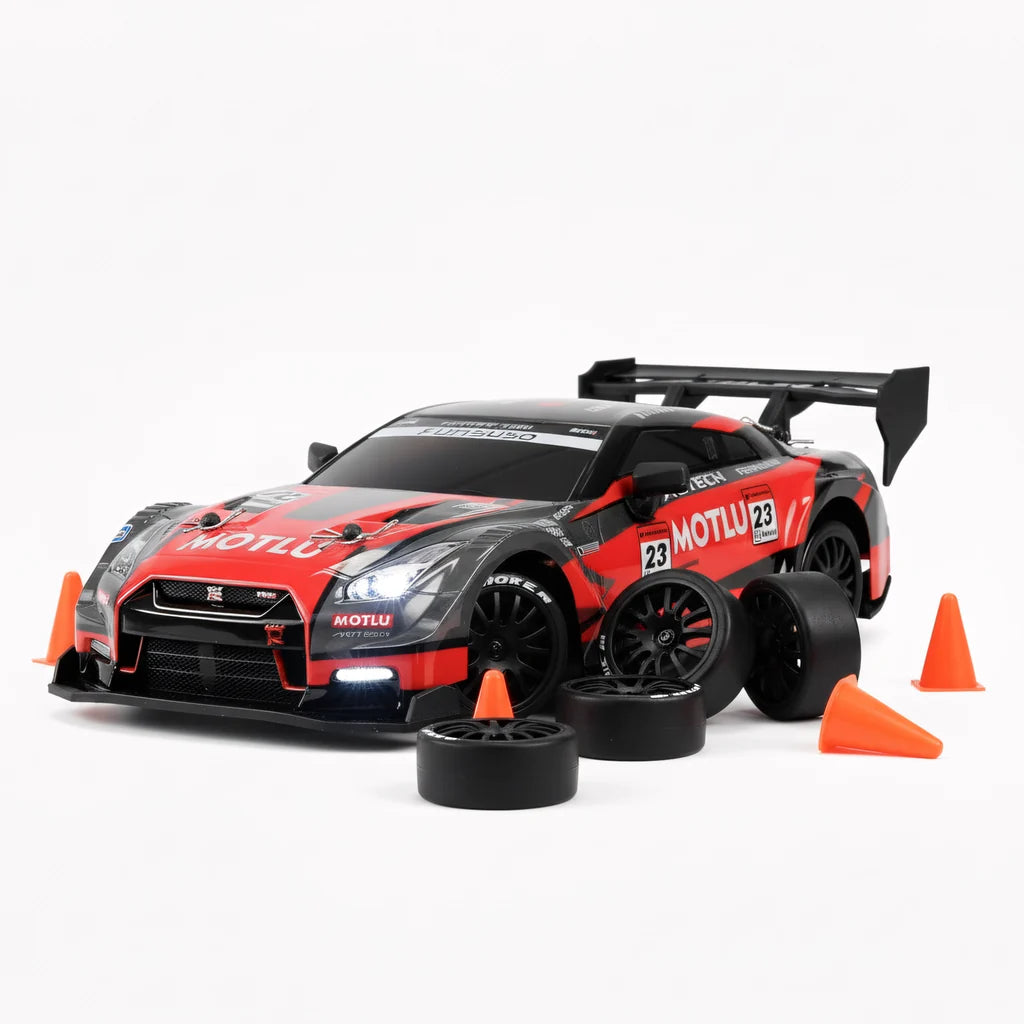Nissan GT-R NISMO GT500 RC 1/24 - drift et piste